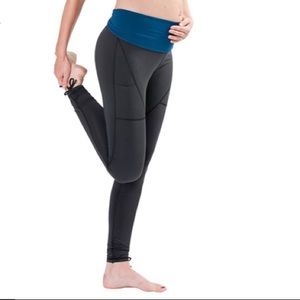Rumi X Maternity Leggings in XS